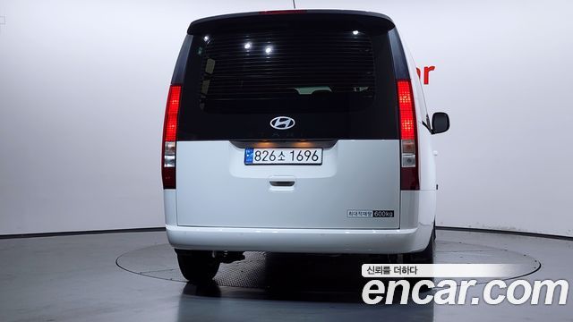 Hyundai Staria HEV 1.6 Cargo 5-Seater Modern - фото 3