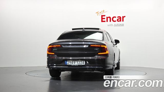 Volvo S90 B6 AWD Ultimate Bright - фото 3