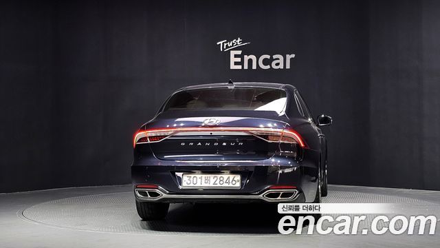 Hyundai Grandeur Новый IG 2.5 Calligraphy - фото 3