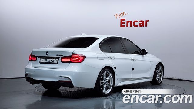 BMW 3-Series F30 330i M Sport Shadow - фото 1