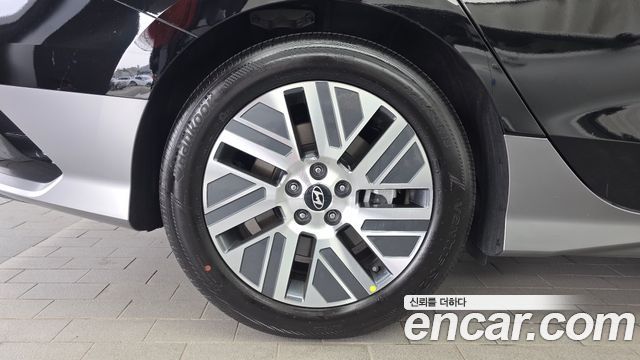 Hyundai Ioniq6 Long Range Exclusive - фото 4