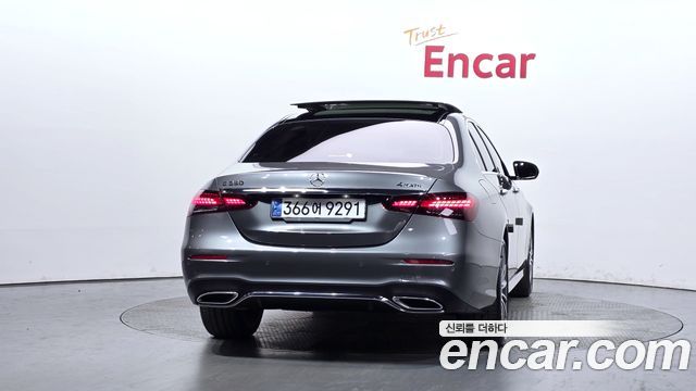 Mercedes-Benz E-Class W213 E350 4MATIC AMG Line - фото 2
