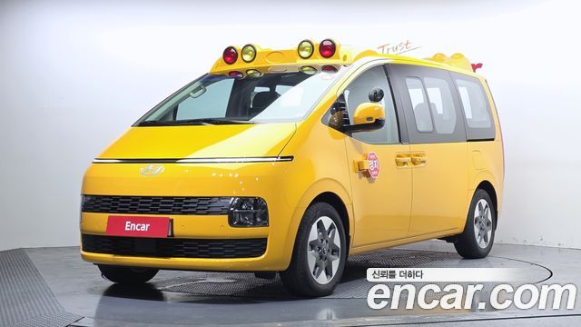 Hyundai Staria Новый HEV 1.6T Kinder Safety Car 11-Seater - фото 0