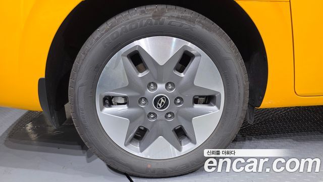 Hyundai Staria Новый HEV 1.6T Kinder Safety Car 11-Seater - фото 4