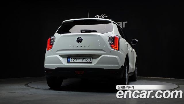 SsangYong Tivoli Gasoline 1.5 2WD V3 - фото 3