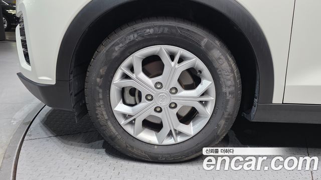 SsangYong Tivoli Gasoline 1.5 2WD V3 - фото 4