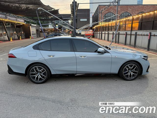 BMW 5-Series G60 520i M Sport - фото 2