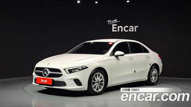 Mercedes-Benz A-Class W177 A220 Sedan - фото 0