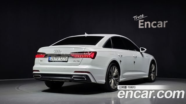 Audi A6 C8 40 TDI Premium - фото 1