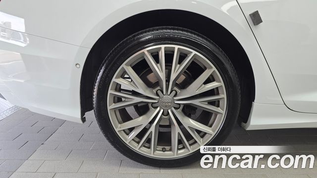Audi A6 C8 40 TDI Premium - фото 4