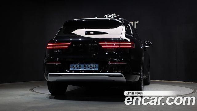 Genesis GV70 e-AWD - фото 3