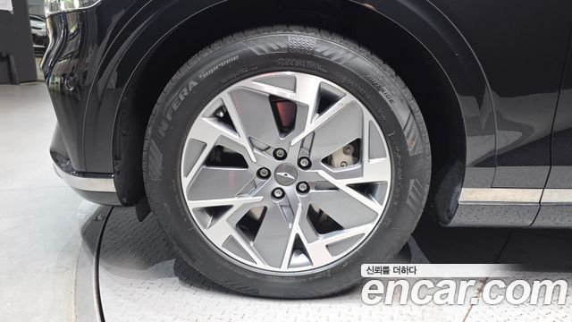 Genesis GV70 e-AWD - фото 4