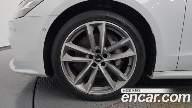 Audi A7 55 TFSI Quattro Premium - фото 3