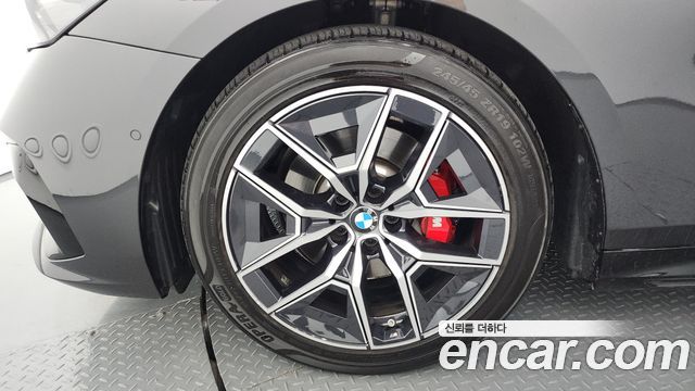 BMW 5-Series G60 520i Special Edition - фото 4
