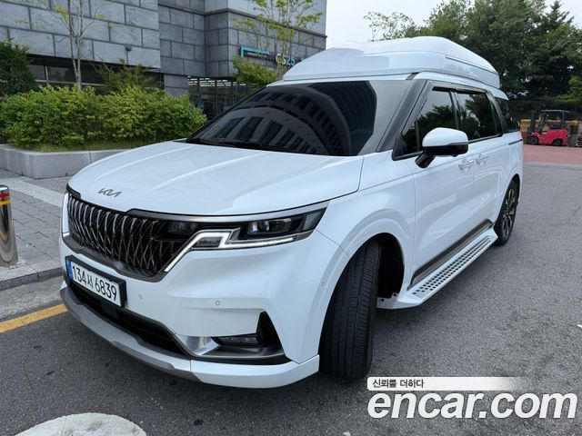 Kia Carnival 4-го поколения 9-Seater Hi-Limousine Signature - фото 0