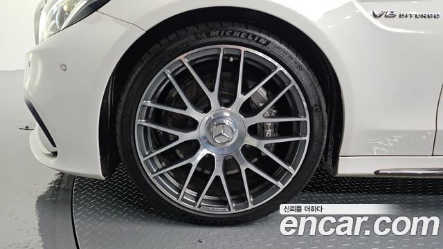 Mercedes-Benz C-Class W205 C63 AMG - фото 4