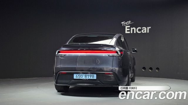 Tesla Model Y RWD - фото 3