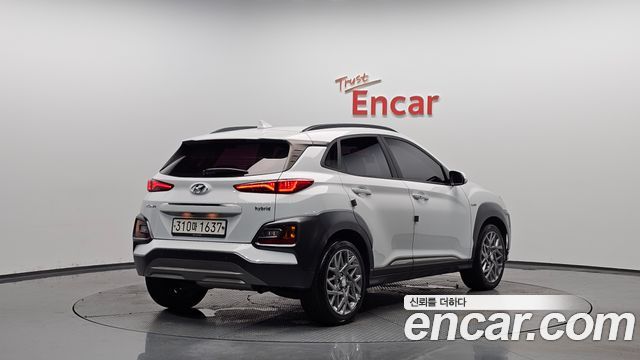 Hyundai Kona гибрид Premium Special - фото 1