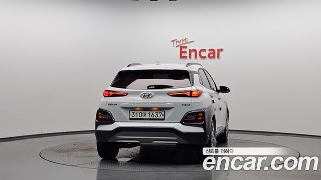 Hyundai Kona гибрид Premium Special - фото 3