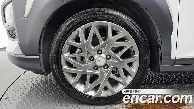 Hyundai Kona гибрид Premium Special - фото 4