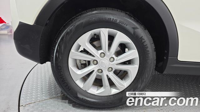 SsangYong Tivoli Gasoline 1.5 2WD V3 - фото 4