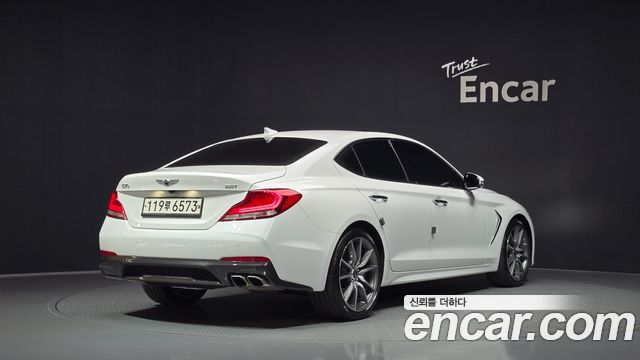 Genesis G70 2.0T Elite - фото 1