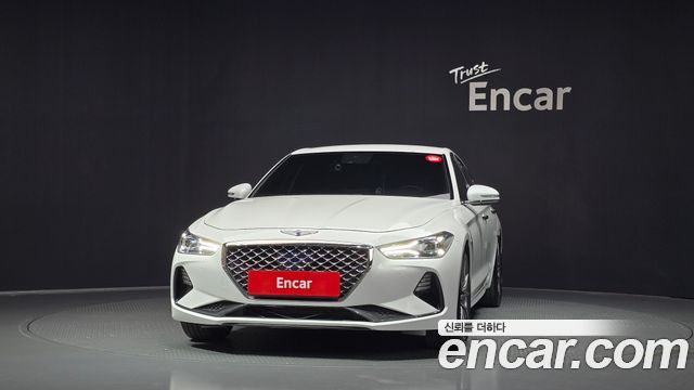 Genesis G70 2.0T Elite - фото 2