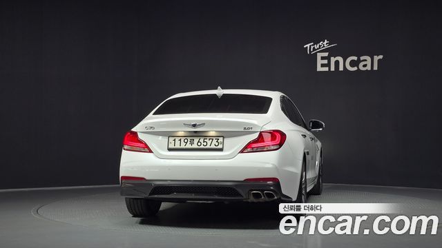 Genesis G70 2.0T Elite - фото 3