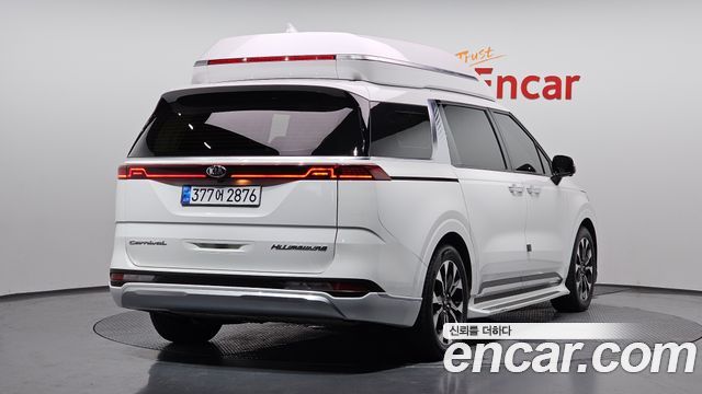 Kia Carnival 4-го поколения 9-Seater Hi-Limousine Signature - фото 1