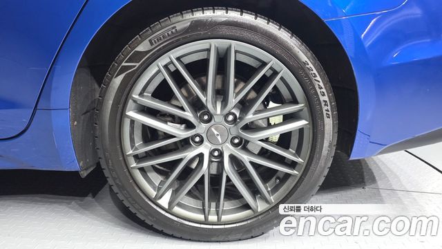 Genesis G70 2.0T Supreme - фото 4