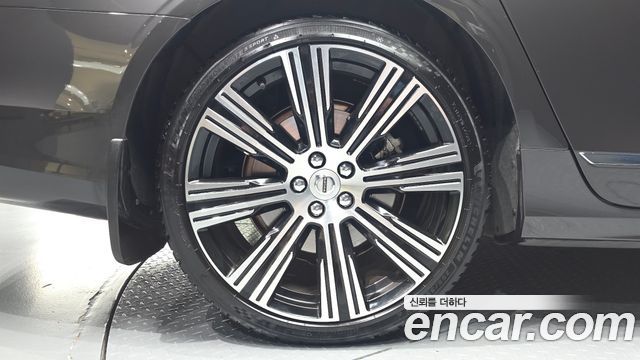 Volvo S90 B6 AWD Inscription - фото 4