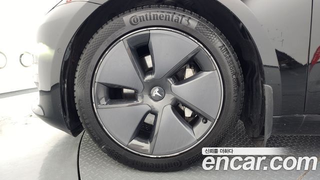 Tesla Model 3 Long Range AWD - фото 4