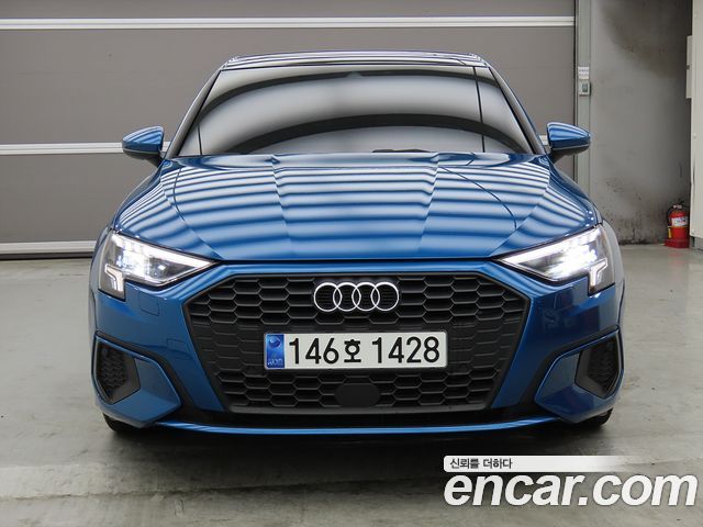 Audi A3 40 TFSI - фото 1