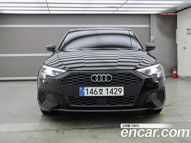 Audi A3 40 TFSI - фото 1