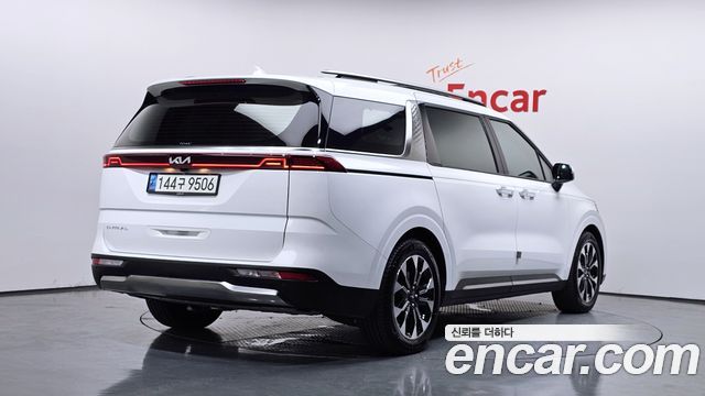Kia Carnival 4-го поколения 9-Seater Noblesse - фото 1