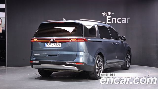 Kia Carnival 4-го поколения 9-Seater Signature - фото 1