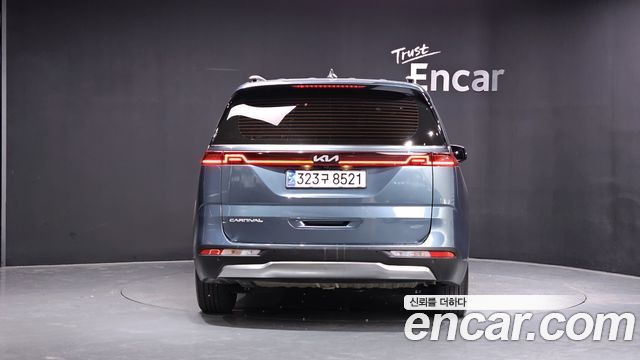 Kia Carnival 4-го поколения 9-Seater Signature - фото 3