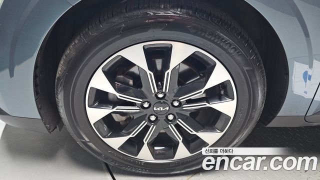 Kia Carnival 4-го поколения 9-Seater Signature - фото 4