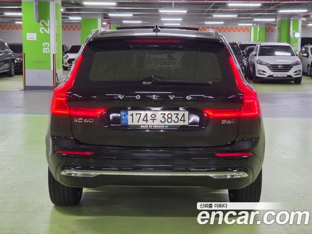 Volvo XC60 2-го поколения B6 Ultimate Bright - фото 4
