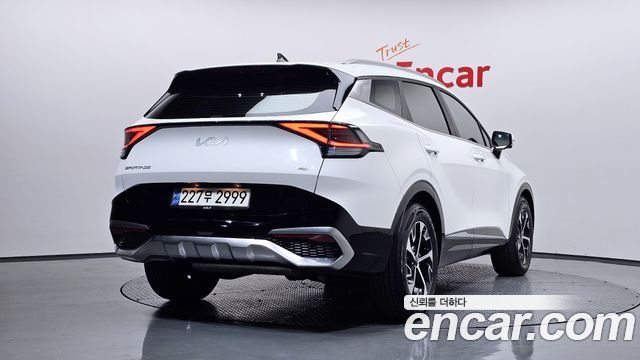 Kia Sportage 5-го поколения, гибрид Signature 2WD - фото 1