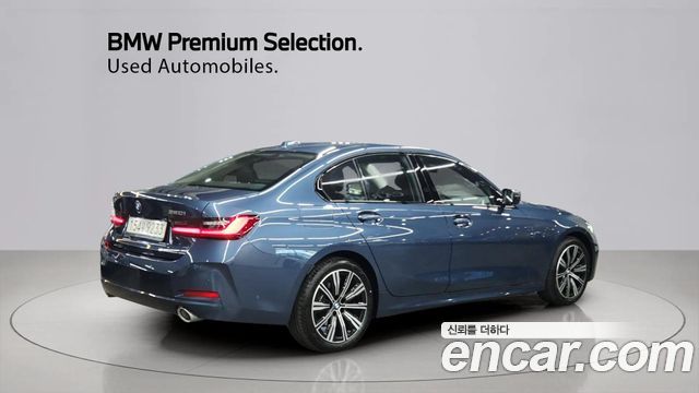 BMW 3-Series G20 320i - фото 1