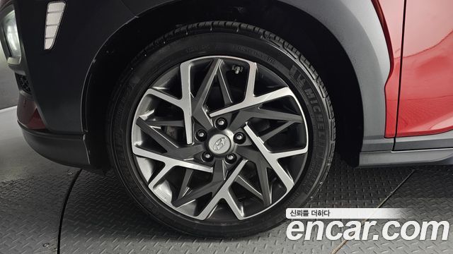 Hyundai Kona гибрид Premium Special - фото 4
