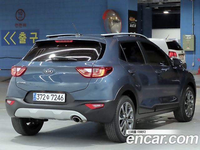 Kia Stonic 1.4 Trendy - фото 3