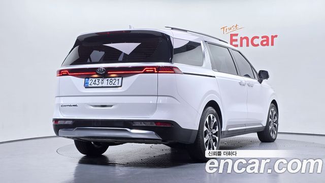 Kia Carnival 4-го поколения 9-Seater Noblesse - фото 1