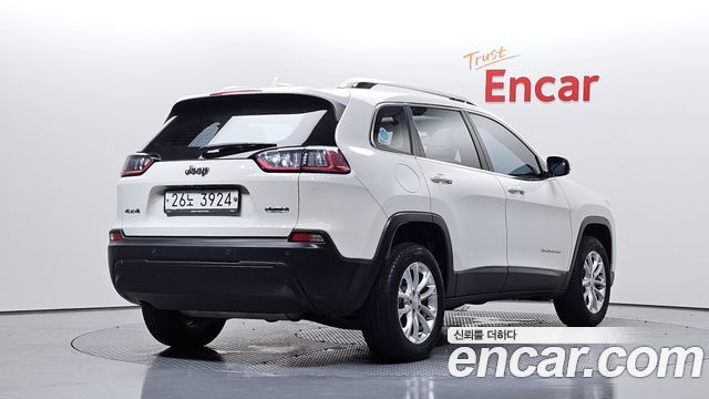 Jeep Cherokee KL 2.4 Longitude AWD - фото 1