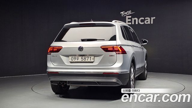 Volkswagen Tiguan 2-го поколения 2.0 TDI 4Motion Prestige - фото 3