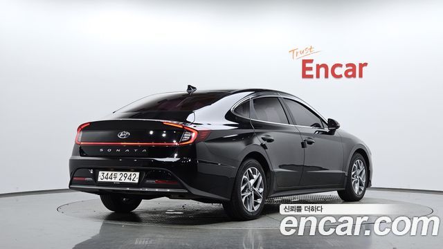 Hyundai Sonata DN8 2.0 Premium - фото 1