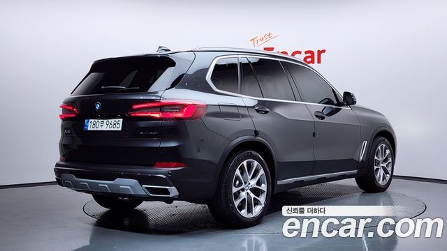 BMW X5 G05 xDrive 40i xLine - фото 1