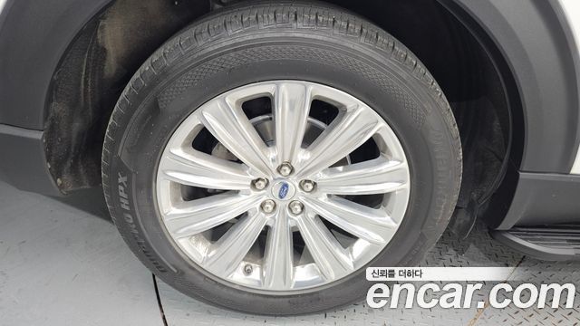 Ford Explorer 6-го поколения 2.3 LimIted 4WD - фото 3