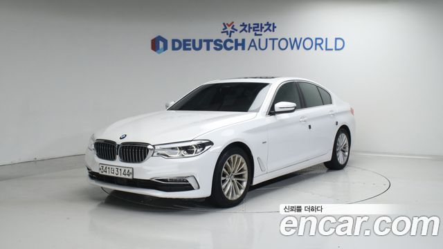 BMW 5-Series G30 520d Luxury Plus - фото 0
